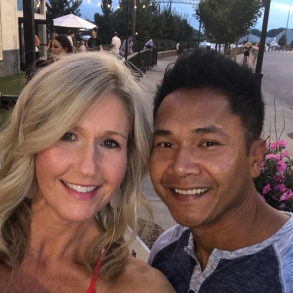 Meet your Posher, Heather - Picture 2 of 2